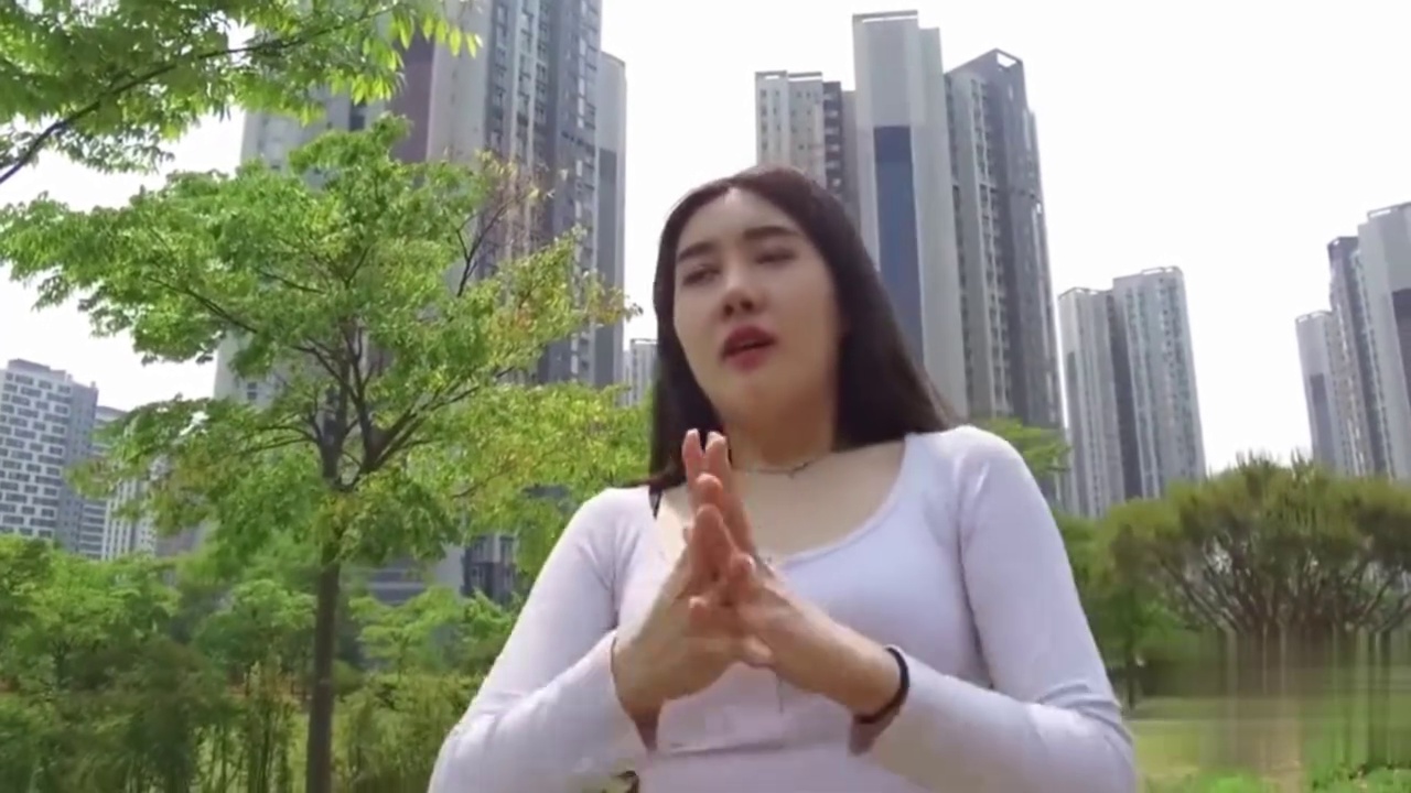 邻家的三个女人