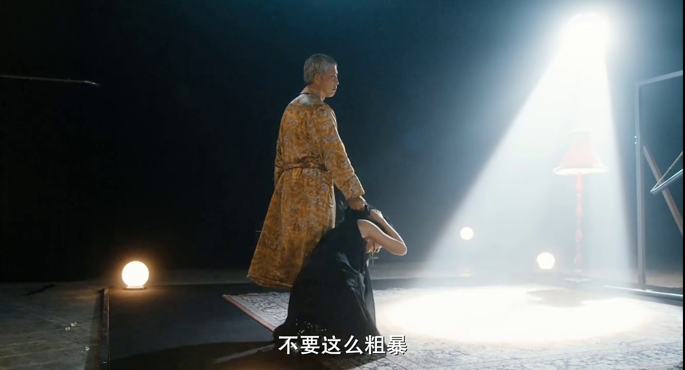 甜蜜皮鞭的女人